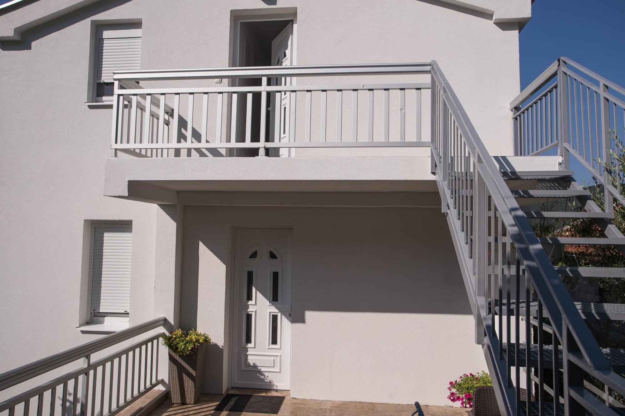 Apartments Diva Ston Exterior photo